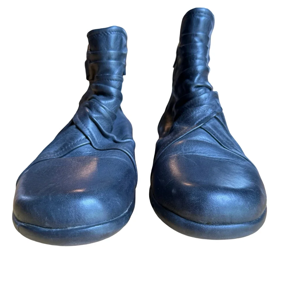Cobb Hill New Balance Pandora Leather Ankle Boots Booties Navy Side Zip sz 8 W